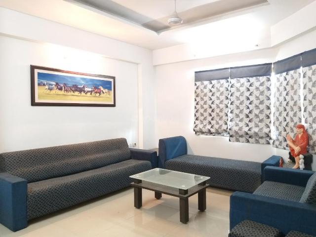 3 BHK Apartment in Prahlad Nagar for rent Ahmedabad. The reference number is 20147167