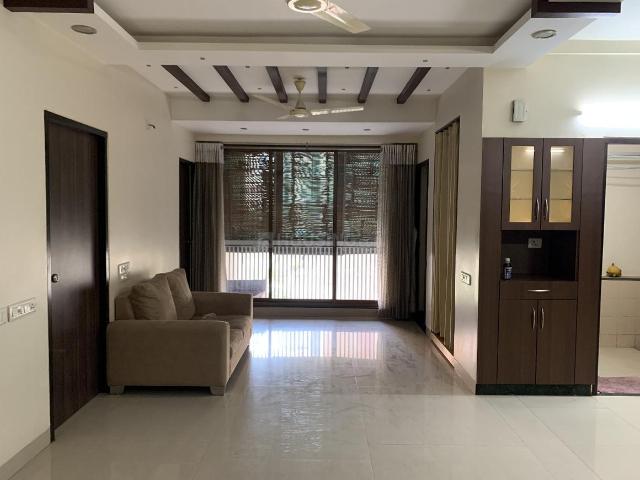 3 BHK Apartment in Prahlad Nagar for rent Ahmedabad. The reference number is 20244104