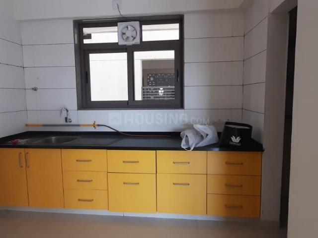 3 BHK Apartment in Prahlad Nagar for rent Ahmedabad. The reference number is 20351096