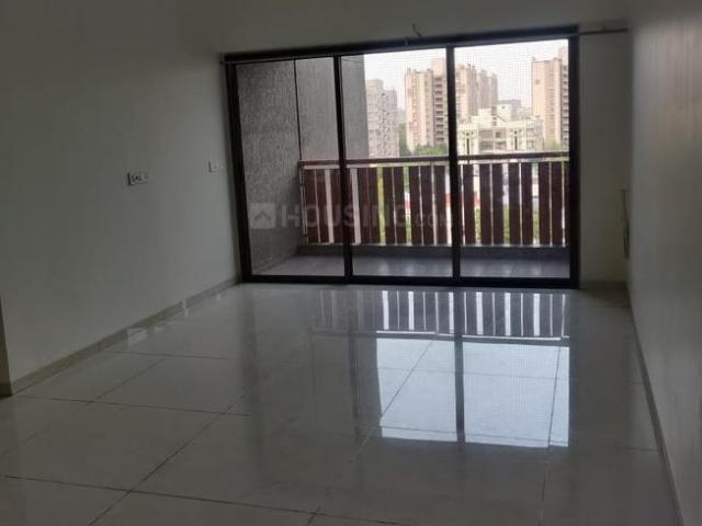 3 BHK Apartment in Prahlad Nagar for rent Ahmedabad. The reference number is 20377957