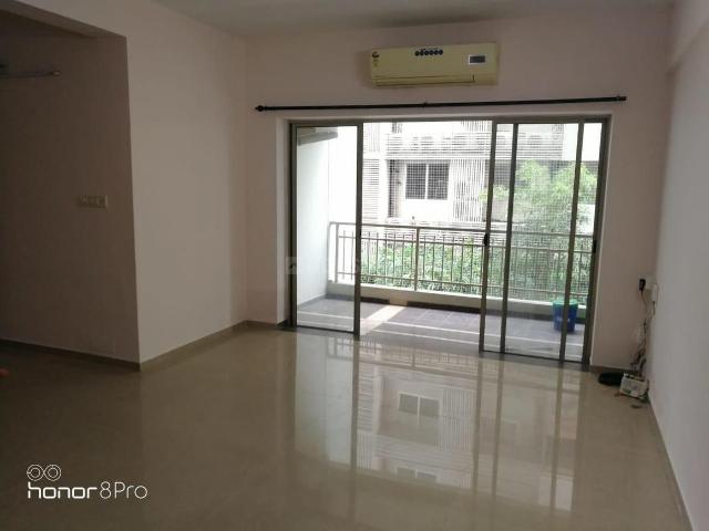 3 BHK Apartment in Prahlad Nagar for rent Ahmedabad. The reference number is 20398436
