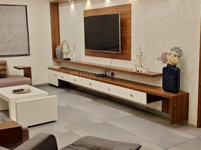 3 BHK Apartment in Prahlad Nagar for resale Ahmedabad. The reference number is 17012854