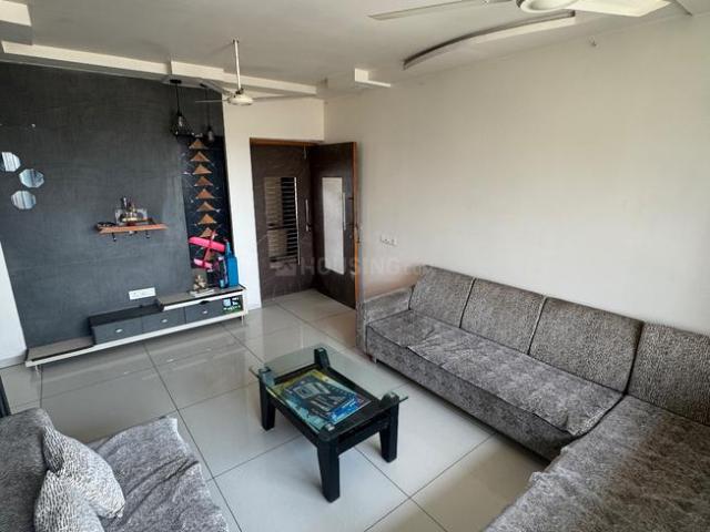 3 BHK Apartment in Prahlad Nagar for resale Ahmedabad. The reference number is 20038192