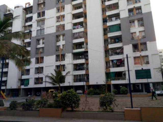 3 BHK Apartment in Prahlad Nagar for resale Ahmedabad. The reference number is 20536490