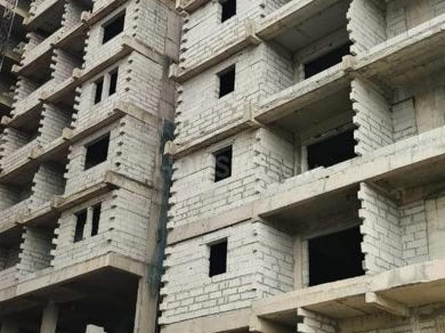3 BHK Apartment in Puppalaguda for resale Hyderabad. The reference number is 19805504