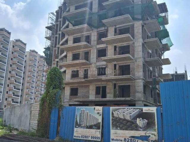 3 BHK Apartment in Puppalaguda for resale Hyderabad. The reference number is 19805384