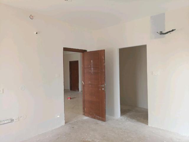 3 BHK Apartment in Puppalaguda for resale Hyderabad. The reference number is 20190499