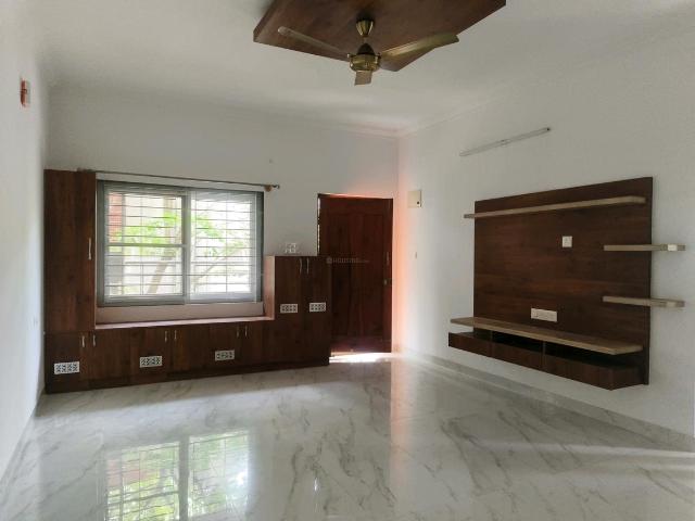 3 BHK Apartment in RMV Extension Stage 2 for rent Bengaluru. The reference number is 20708565