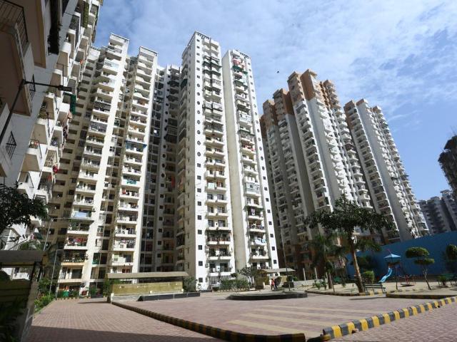 3 BHK Apartment in Raj Nagar Extension for resale Ghaziabad. The reference number is 15183419
