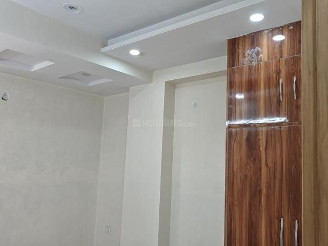 3 BHK Apartment in Rajendra Nagar for resale Ghaziabad. The reference number is 20174359