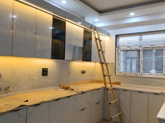 3 BHK Apartment in Rajpur for resale New Delhi. The reference number is 19501138