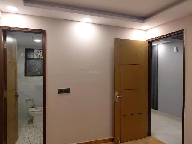 3 BHK Apartment in Rajpur Khurd Village for resale New Delhi. The reference number is 18596481