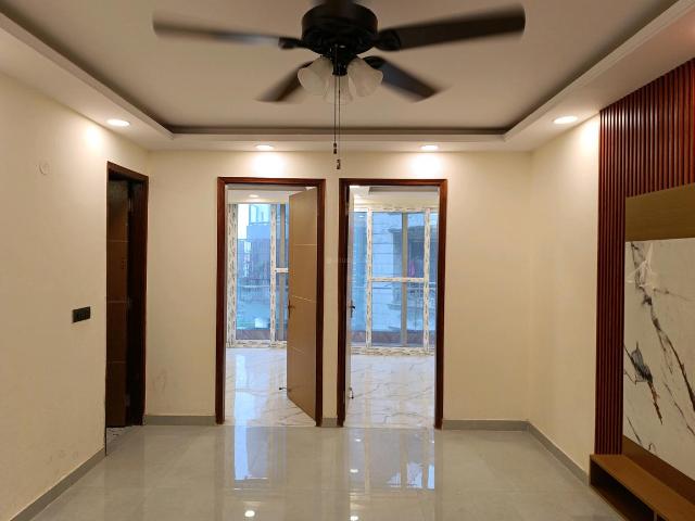 3 BHK Apartment in Rajpur Khurd Village for resale New Delhi. The reference number is 18226466