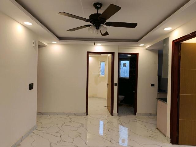 3 BHK Apartment in Rajpur Khurd Village for resale New Delhi. The reference number is 18226506