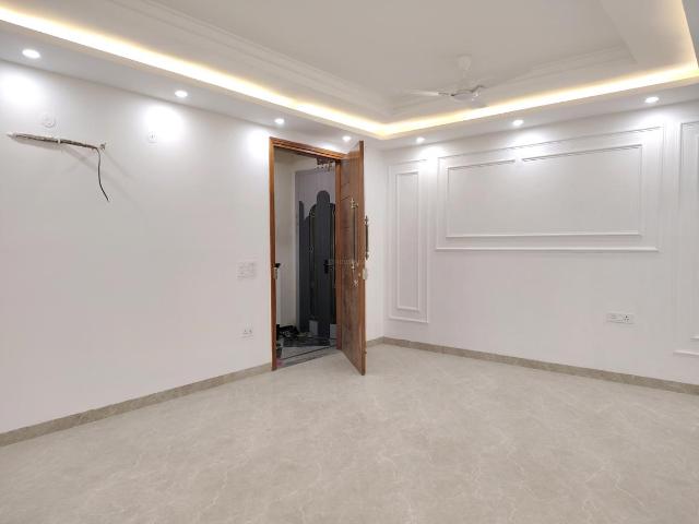 3 BHK Apartment in Rajpur Khurd Village for resale New Delhi. The reference number is 20232303