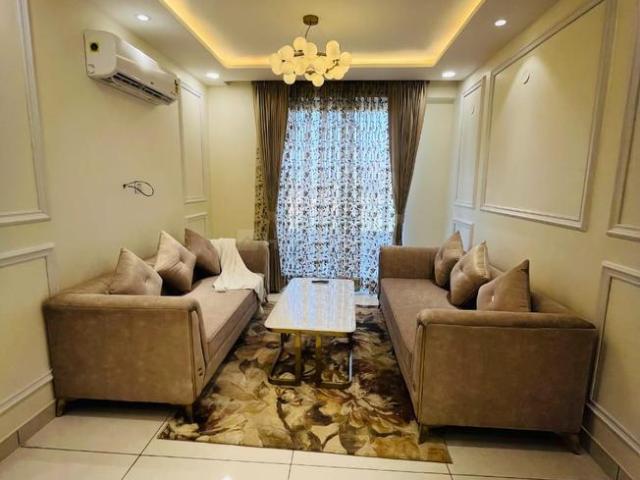 3 BHK Apartment in Ramgarh Bhudda for resale Zirakpur. The reference number is 14933318