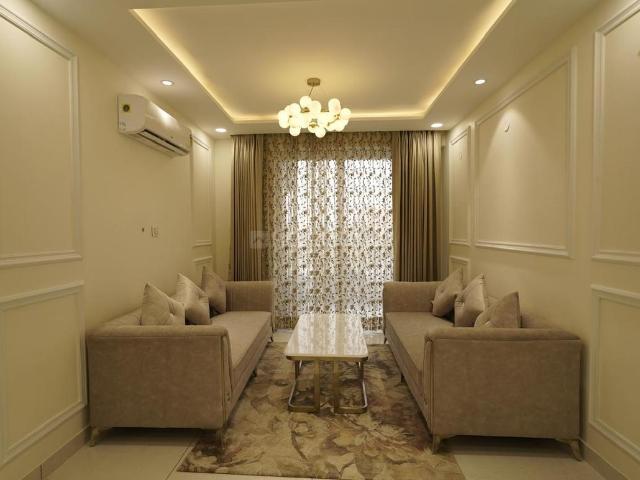 3 BHK Apartment in Ramgarh Bhudda for resale Zirakpur. The reference number is 15440970