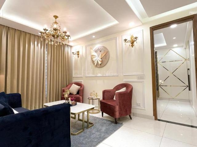 3 BHK Apartment in Ramgarh Bhudda for resale Zirakpur. The reference number is 19277780