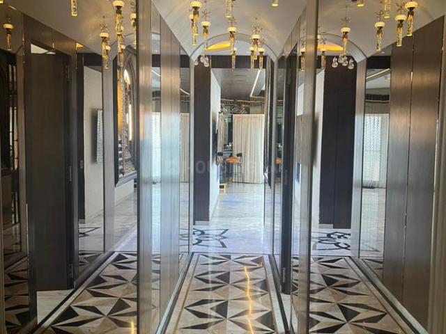 3 BHK Apartment in Worli for resale Mumbai. The reference number is 20438153