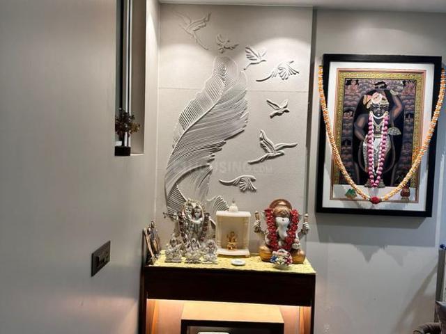 3 BHK Apartment in Worli for resale Mumbai. The reference number is 20161812