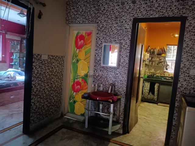 3 BHK Apartment in Watganj for resale Kolkata. The reference number is 12356606
