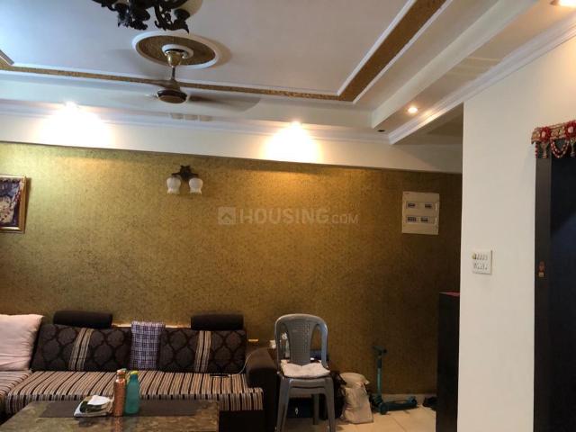 3 BHK Apartment in Watganj for resale Kolkata. The reference number is 14170089