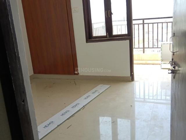 3 BHK Apartment in Wave City for rent Ghaziabad. The reference number is 19999535