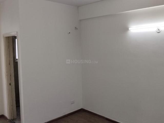 3 BHK Apartment in Wave City for rent Ghaziabad. The reference number is 20158110