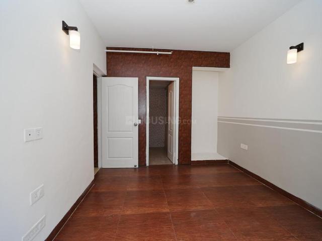 3 BHK Apartment in Wave City for rent Ghaziabad. The reference number is 20622533