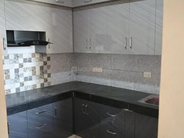 3 BHK Apartment in Wave City for rent Ghaziabad. The reference number is 20746587