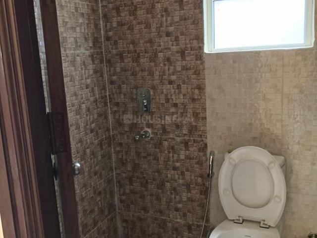 3 BHK Apartment in Wave City for rent Ghaziabad. The reference number is 20798898