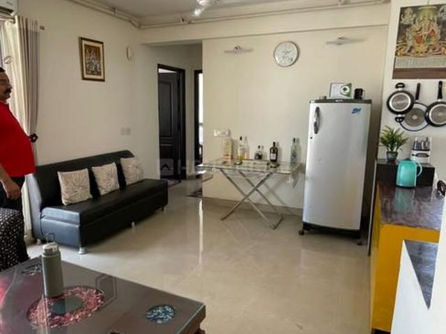 3 BHK Apartment in Wave City for rent Ghaziabad. The reference number is 20712157