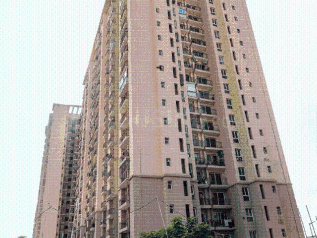 3 BHK Apartment in Wave City for resale Ghaziabad. The reference number is 12782306
