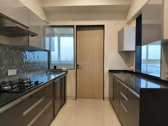 3 BHK Apartment in Wadala East for resale Mumbai. The reference number is 18402279