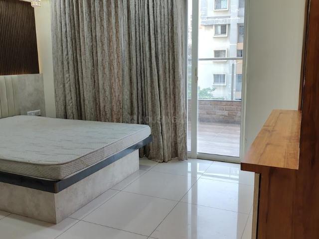 3 BHK Apartment in Wakad for rent Pune. The reference number is 19703807