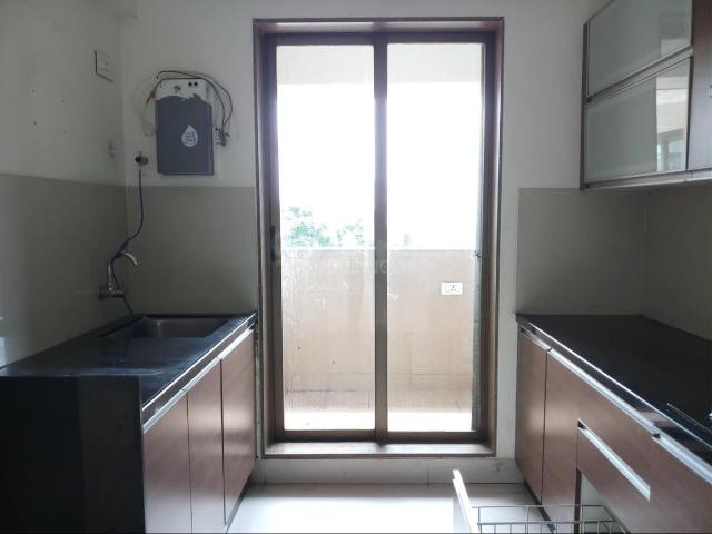 3 BHK Apartment in Wakad for rent Pune. The reference number is 20420384