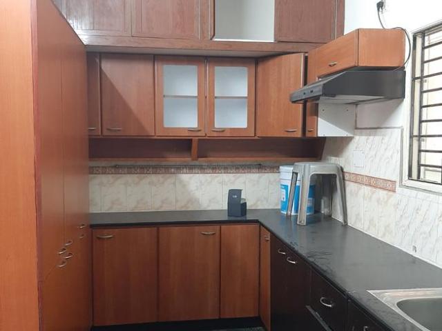 3 BHK Apartment in West Mambalam for rent Chennai. The reference number is 10821294