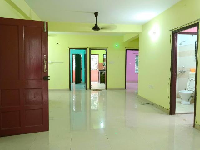 3 BHK Apartment in Tollygunge for rent Kolkata. The reference number is 20825787