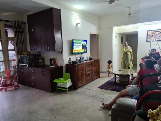 3 BHK Apartment in Tollygunge for resale Kolkata. The reference number is 20096500