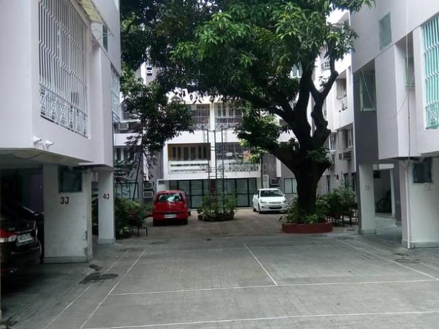 3 BHK Apartment in Tollygunge for resale Kolkata. The reference number is 20183661