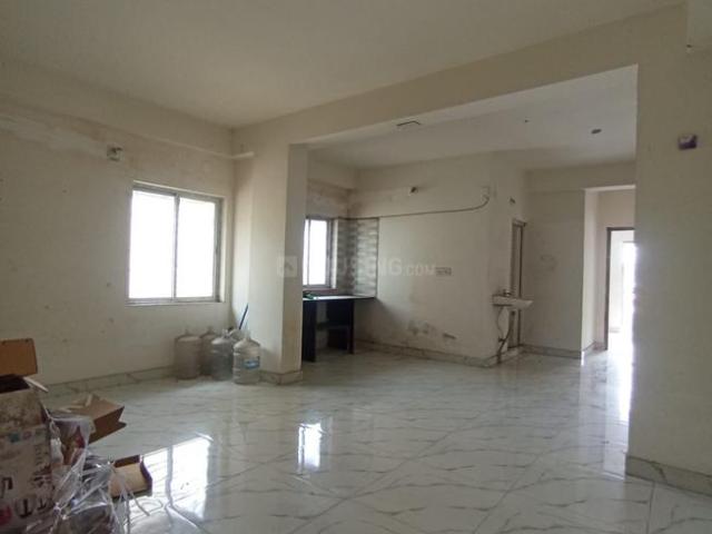 3 BHK Apartment in Tangra for rent Kolkata. The reference number is 20072938