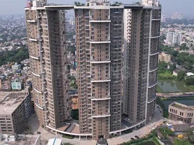 3 BHK Apartment in Tangra for resale Kolkata. The reference number is 19159449