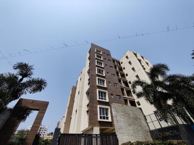 3 BHK Apartment in Tangra for resale Kolkata. The reference number is 20101579
