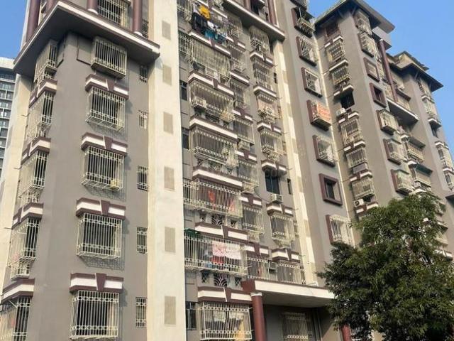 3 BHK Apartment in Tangra for resale Kolkata. The reference number is 20203454