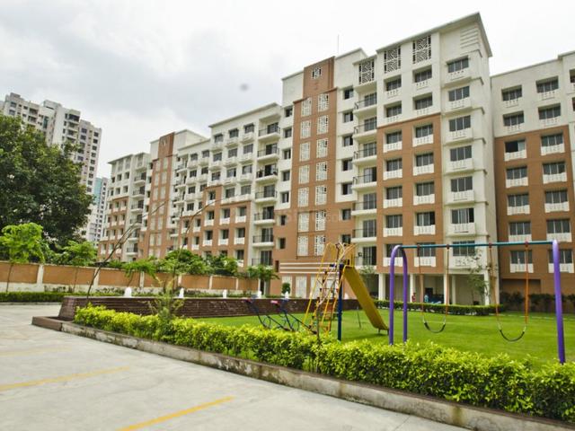 3 BHK Apartment in Tangra for resale Kolkata. The reference number is 20486299