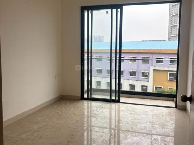 3 BHK Apartment in Tangra for resale Kolkata. The reference number is 20409880