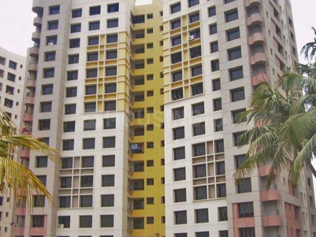 3 BHK Apartment in Tangra for resale Kolkata. The reference number is 20829427