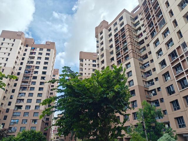 3 BHK Apartment in Tangra for resale Kolkata. The reference number is 20956738