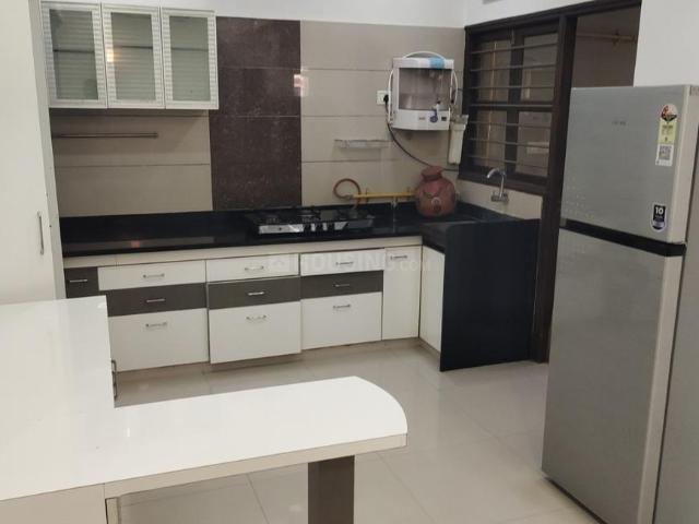 3 BHK Apartment in Thaltej for rent Ahmedabad. The reference number is 18681142