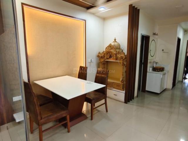3 BHK Apartment in Thaltej for rent Ahmedabad. The reference number is 18099671